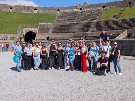 VOYAGE PÉDAGOGIQUE BTS NDRC : Naples en immersion : quand la culture italienne entre dans la salle de classe