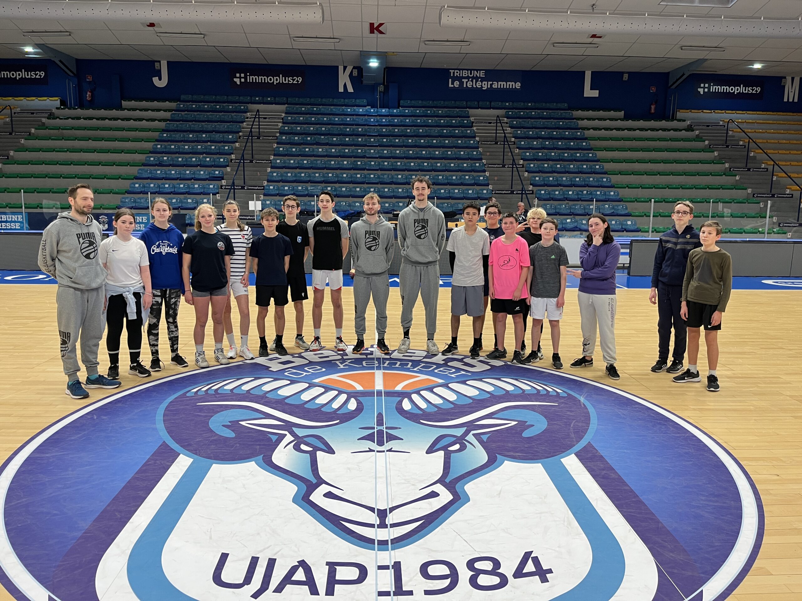 Rencontre entre les élèves Bilingues et les joueurs de l'UJAP Quimper